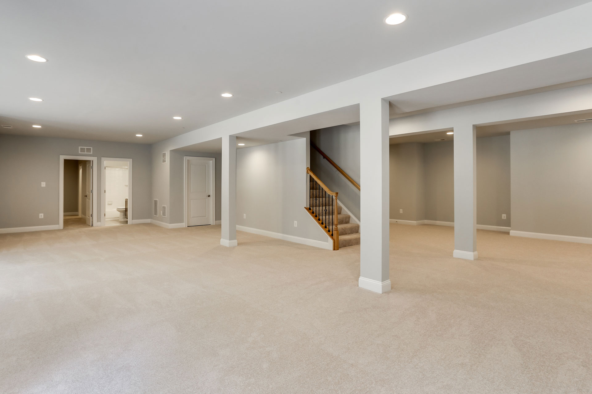 Kitchens & dining rooms